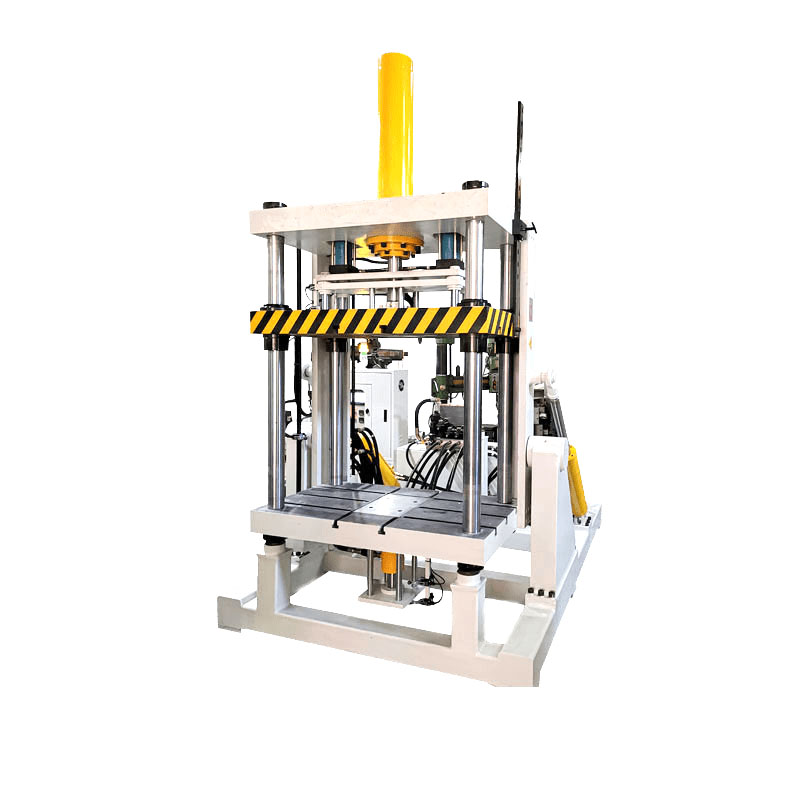 Machine de coulée par gravité à quatre piliers