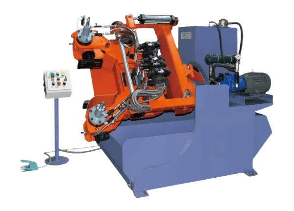 Machine de coulée par gravité d'alliages de cuivre